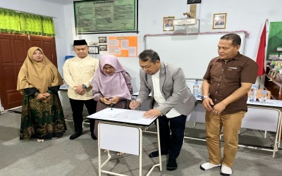MTsN 10 Kuningan dan Universitas Muhammadiyah Kuningan Jalin Kerja Pengadaan Guru Coding untuk Kelas Digital